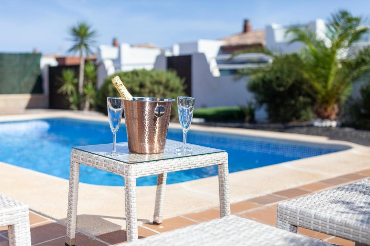 Villa Zafiro 13 Golf Private Pool Caleta De Fuste By Holidays Home Exterior photo
